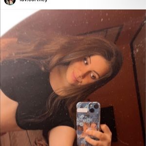 It’s a crop top and wiring under that props the chest up for support warn once